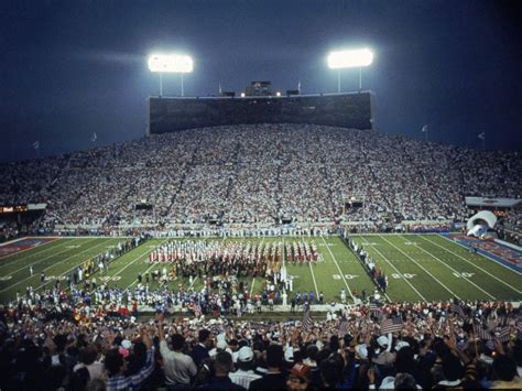 Super Bowl 50: A Look Back at Whitney Houston's Anthem 25 Years Later - ABC News