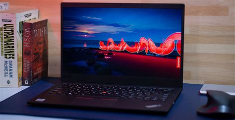 Lenovo ThinkPad X1 Carbon Gen 8 Review: Slim and Long Battery Life ...