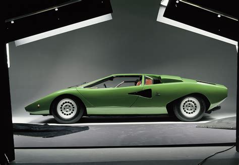 Pure Form: The Lamborghini Countach As Art