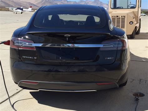 Tesla Motors gives us "the D"—dual-motor, all-wheel drive Model S variants | Ars Technica