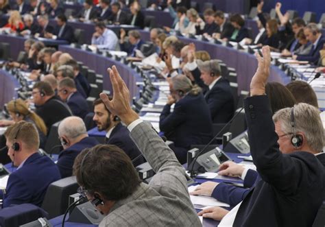 EU parliament refuses to discharge Frontex over 'grave irregularities ...