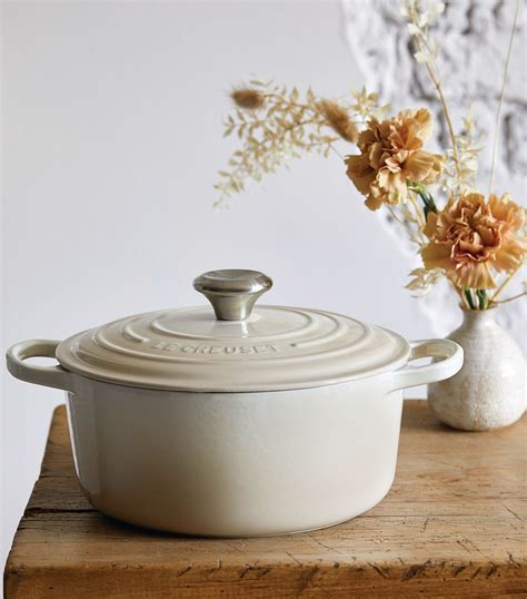 Sale | Le Creuset Round Casserole Dish (26cm) | Harrods US