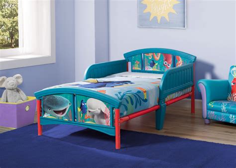 Disney /Pixar Finding Dory Plastic Toddler Bed