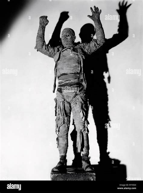 BORIS KARLOFF, THE MUMMY, 1932 Stock Photo - Alamy