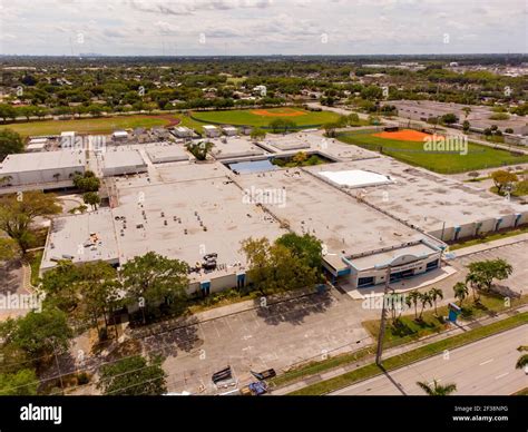 Aerial photo Hollywood Hills High School Stock Photo - Alamy