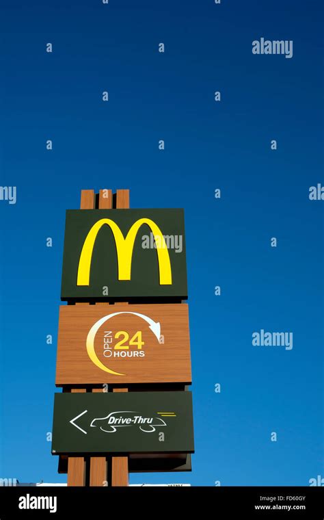 Mcdonalds open 24 hours drive hi-res stock photography and images - Alamy