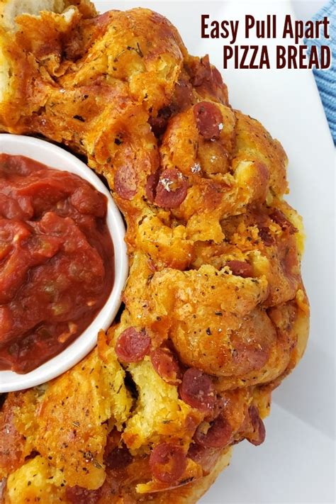 Pizza Monkey Bread | Pull Apart Pizza Bread Recipe