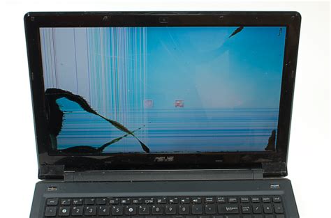 How to replace a broken laptop screen | TechRepublic