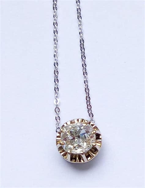 18k white gold / platinum necklace set with a natural diamond of approx. 1.10 ct *No reserve ...