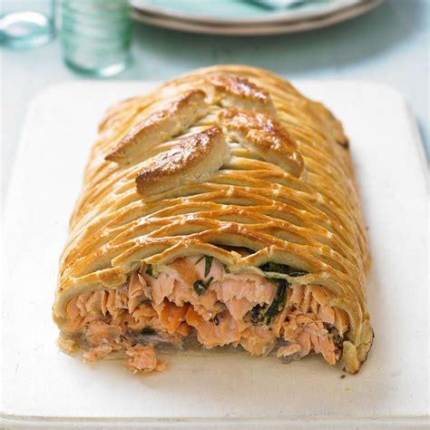 Salmon en croûte - Simple 5 ingredient recipe