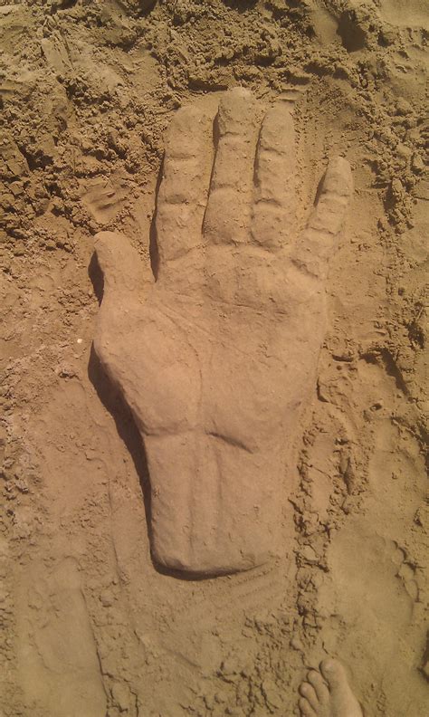 Sand hand by JetPainter on DeviantArt