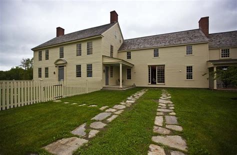 Daryl Hall of Hall and Oates fame owns this home in upstate New York ~ watch his awesome web ...