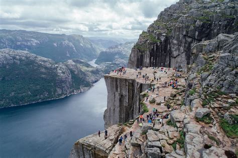 How Difficult Is The Hike To Pulpit Rock / Preikestolen? All You Need ...