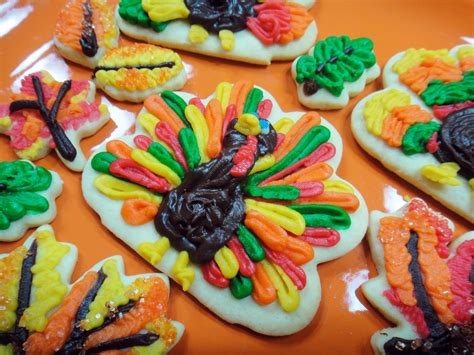 Worth Pinning: Thanksgiving Turkey Cookies