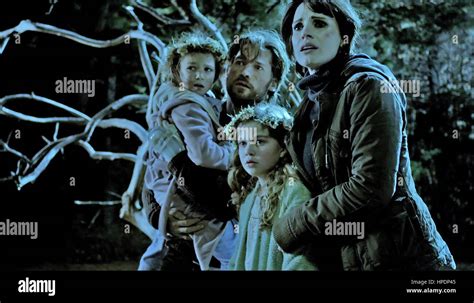 MAMA 2013 Universal Pictures film with from left: Isabelle Nélisse Stock Photo: 134297749 - Alamy