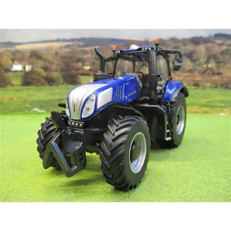 BRITAINS 1:32 NEW HOLLAND BLUE POWER T8.435 TRACTOR - One32 Farm toys ...