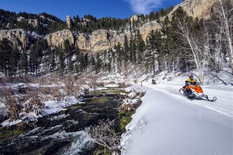 The Best Wyoming Snowmobile Trails | Treadworld