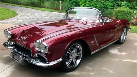 Pick Your '62, '65 or '67 Chevrolet Corvette If You are Into Retro ...