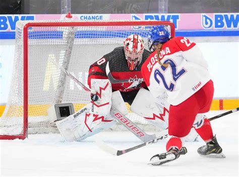 IIHF - History! Czechs beat Canada in semis