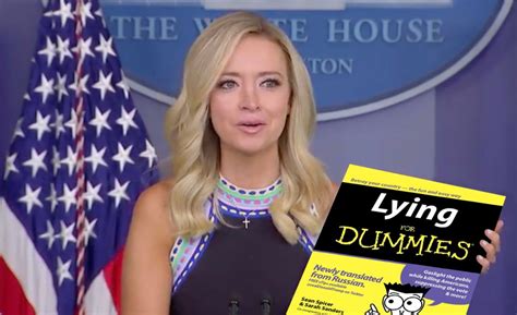 PHOTO Kayleigh McEnany Holding A Lying For Dummies Book