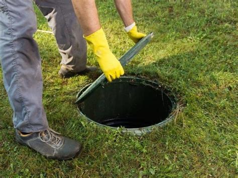 How to Calculate Septic Drain Field Size? (Answered)