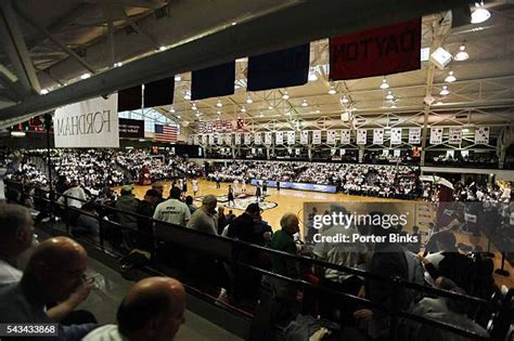 17 Rose Hill Gymnasium Bronx Stock Photos, High-Res Pictures, and Images - Getty Images