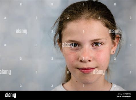 Tween Girl Portrait Smiling Fsting Porn Videos - Newest Tween Girl Stock Imagery FPornVideos