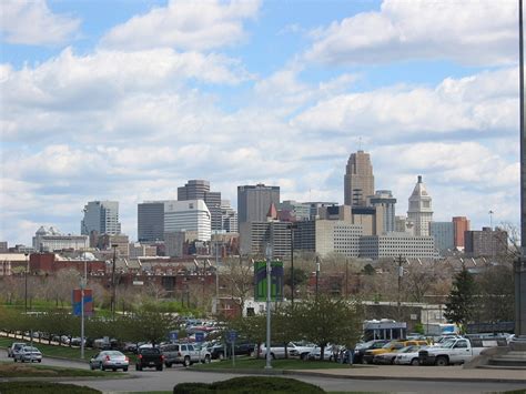 Favorite Destinations/Cincinnati, Ohio/02 Cincinnati skyline