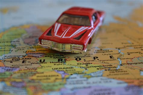 Gambar : mobil, menyetir, angkutan, Eropah, kendaraan, perjalanan, mendorong, rute, peta, atlas ...