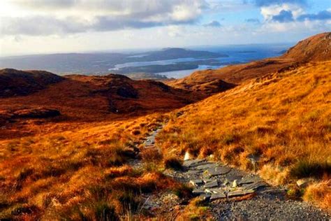 Hike in Connemara National Park - Galway | Hekla.com