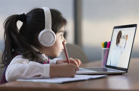 How Technology Can Help Your Distance Learning Efforts This Fall | Flanner’s Home Entertainment