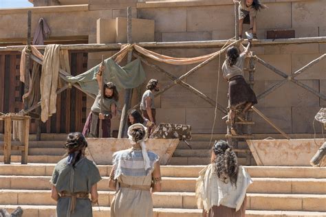 Nephites Working on the Temple