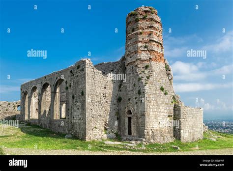 Rozafa castle, Fatih Sultan Mehmet Mosque, Shkodra, Albania Stock Photo - Alamy