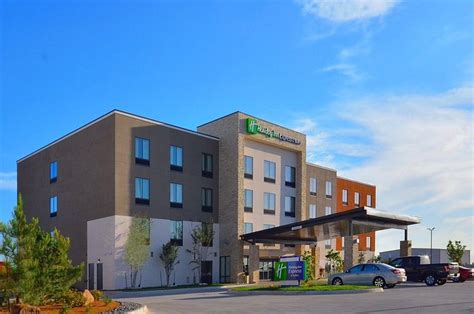 HOLIDAY INN EXPRESS & SUITES OKLAHOMA CITY MID - ARPT AREA, AN IHG ...