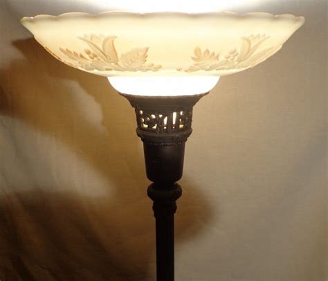 Ministerie van Binnenlandse Zaken Decoration | Antieke torchiere lamp glas schaduw | Glazen ...