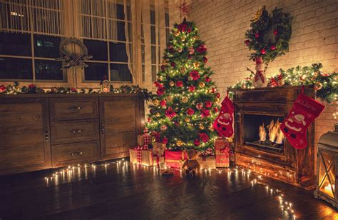 Christmas 2020 Will Be Very Different — A Great Reason to Enhance Your Holiday Decor! - Bestar
