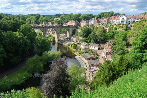 Knaresborough Town Walk - Explore a Lovely Yorkshire Town