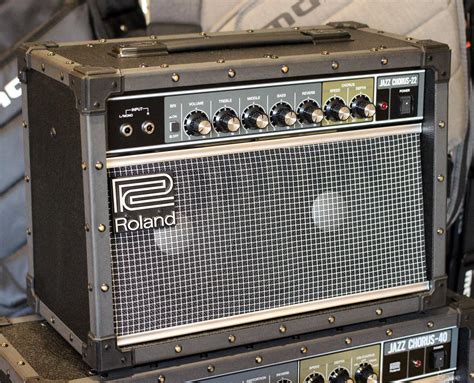 Roland Jazz Chorus JC-22 guitar amplifier | Stageshop