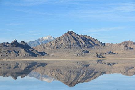 Bonneville Salt Flats - Wikipedia