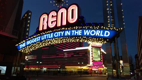 Reno Arch at sunset. : r/Reno