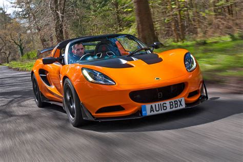 Lotus Elise Cup 250 (2016) review | CAR Magazine