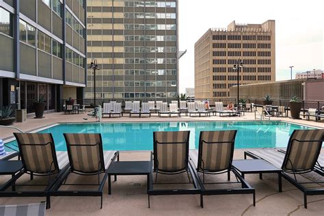 Sheraton Dallas Hotel Pool: Pictures & Reviews - Tripadvisor