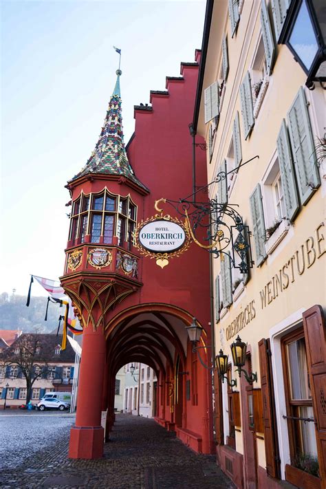 Freiburg Sehenswürdigkeiten Wochenendtrip Freiburg historische Kaufhaus Reiseblog Freiburg Tipps ...