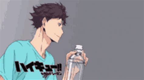 Tōru Oikawa Cute Peace Sign GIF | GIFDB.com