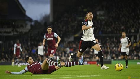 Fulham score five again to thrash West Ham - CNA