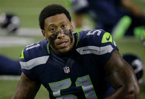 LB Bruce Irvin says he'll take less money to stay with Seahawks