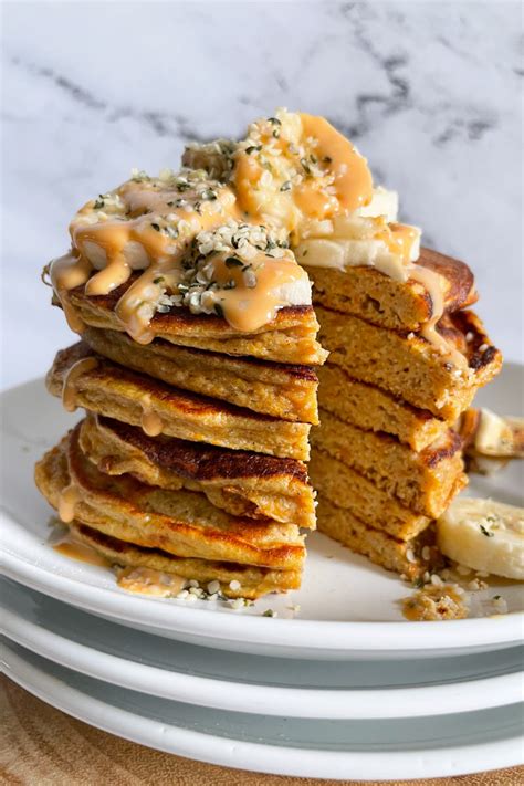 Paleo Sweet Potato Pancakes - hellofrozenbananas.com