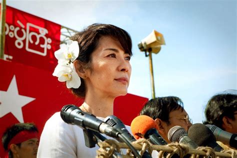 Photos: Michelle Yeoh Transforms Into Aung San Suu Kyi, 'The Lady ...