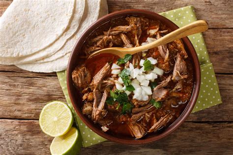 Cómo Hacer Birria de Chivo Estilo Mexicano. Receta PASO a PASO