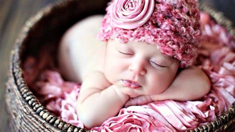 Cute Newborn Baby Wallpaper HD Free Download | Baby girl hats newborn ...